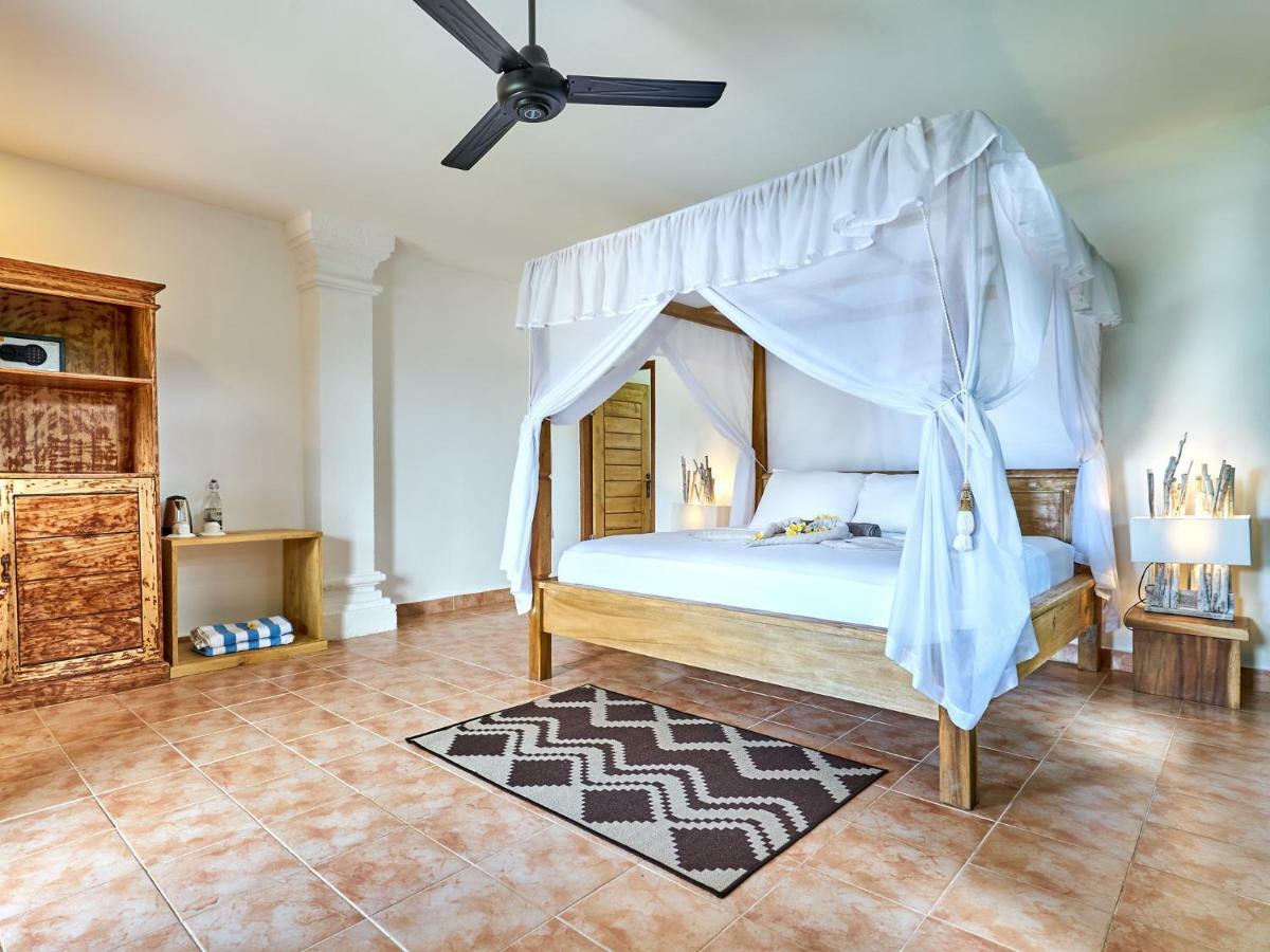 Vienna Beach Resort Amed Екстериор снимка
